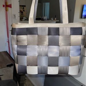 Harveys Seatbelt purse